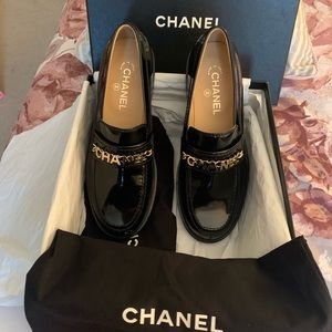 CHANEL Shiny Calfskin Logo Loafers